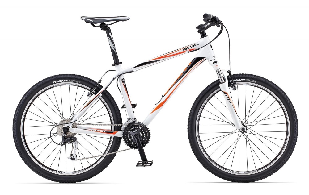 giant revel 3 white