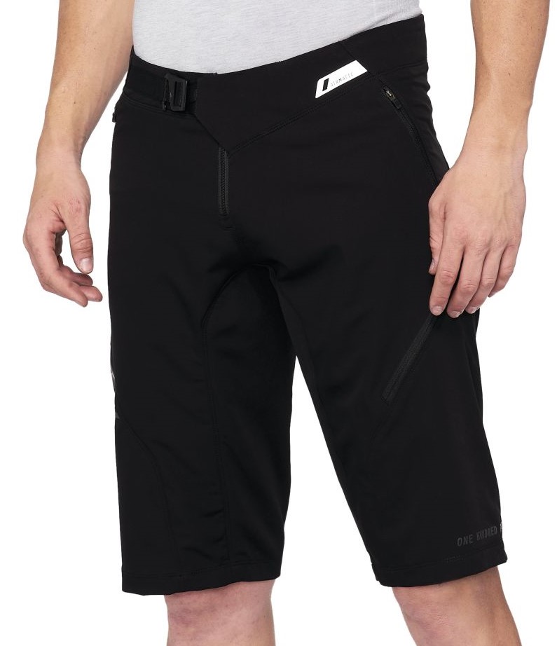 100% Airmatic Shorts black S (30)