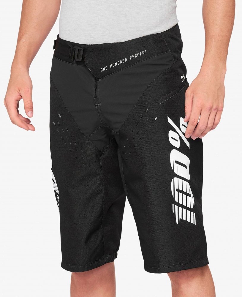 100% R-Core Shorts black M (32)