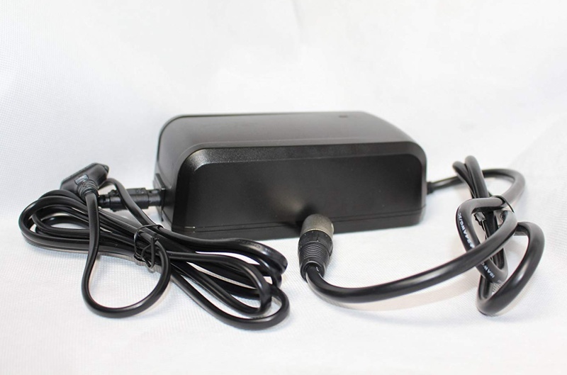 Giant EnergyPak Charger 5-Pin