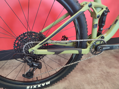 Giant Stance 29 1