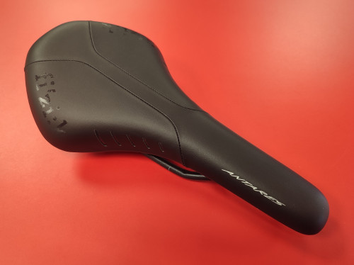 Fizik Antares R7