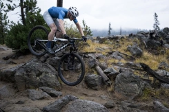 Giant Anthem Advanced SL 3 Carbon/Moon Dust