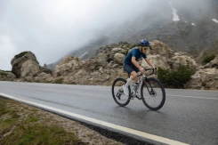 Giant Seek 2 Abyss Black