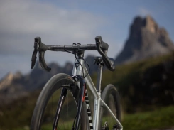 Giant Seek 2 Abyss Black